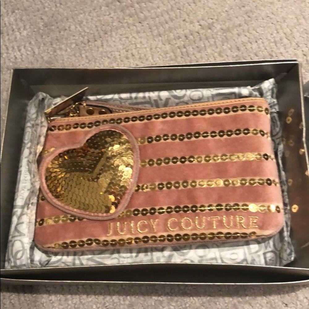Juicy Couture heart wristlet